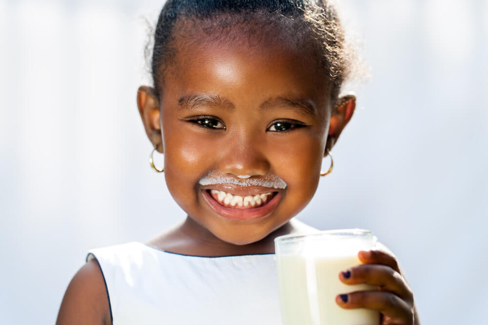 Intolerância a lactose: quais os sintomas e como lidar? Entenda!